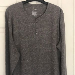 3/$15 Mens shirt Xl
